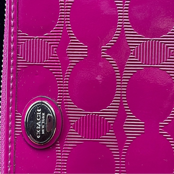 Coach Cranberry Patent Leather Embossed Logo Wallet - Picture 7 of 10
